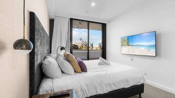 2 habitaciones, tabla de planchar con plancha, cuna de viaje y wifi