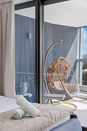 2 habitaciones, tabla de planchar con plancha, cuna de viaje y wifi 