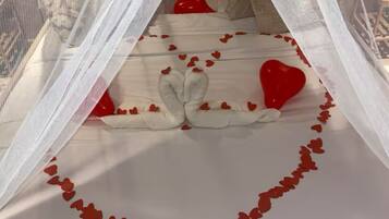 1 habitación, tabla de planchar con plancha, wifi y ropa de cama