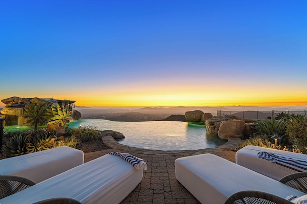 Villa (6 Bedrooms) | Interior