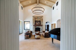 Villa (6 Bedrooms) | Interior