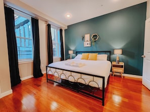2 bedrooms, desk, iron/ironing board, free WiFi