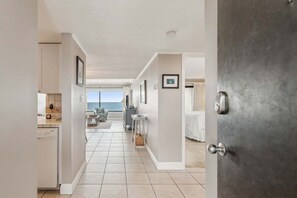 1 bedroom, iron/ironing board, WiFi, bed sheets - B177 Amelia Surf & Racquet ~ Sunrise & Shine (Fernandina Beach)