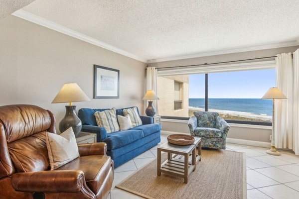 Picture Perfect Living Room Ocean View!