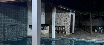 Quiet farm for family fun, with barbecue, freezer and swimming pool.