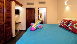 3 chambres, fer et planche à repasser, accès Internet, draps fournis