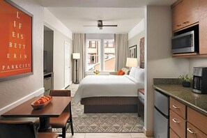 1 bedroom, iron/ironing board, internet, bed sheets