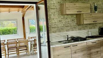 Mikrowelle, Ofen, Herdplatte, Geschirrspüler