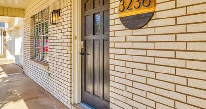 Modern 5-Bedroom Escape with TVs in Every Room & Room for Everyone