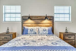 5 bedrooms, WiFi, bed sheets