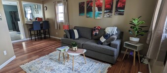 Enjoyable cottage with AC in charming Springfield