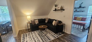 1 habitación, escritorio, wifi y ropa de cama 