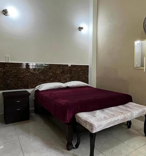 Basic Single Room | Free WiFi