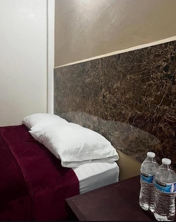 Basic Double Room | Free WiFi