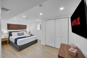 4 室のベッドルーム、アイロン / アイロン台、インターネット、ベッドシーツ