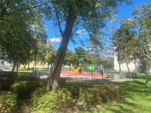 Children's area - Spacious, comfortable and bright, the "37" awaits you. (Mulhouse)