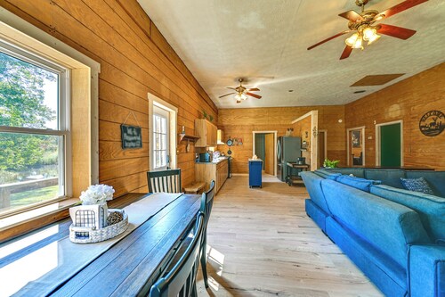 Ohio Hunter’s Cabin w/ Pond Access: Pets Welcome!