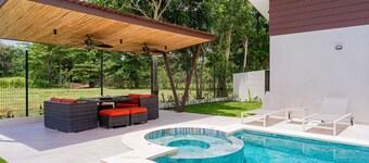 Charming family-friendly villa w/private pool and walking distance to the beach