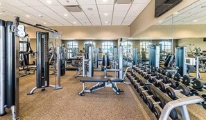 Fitness facility - Beautiful home with private pool and space for the whole family (Kissimmee)