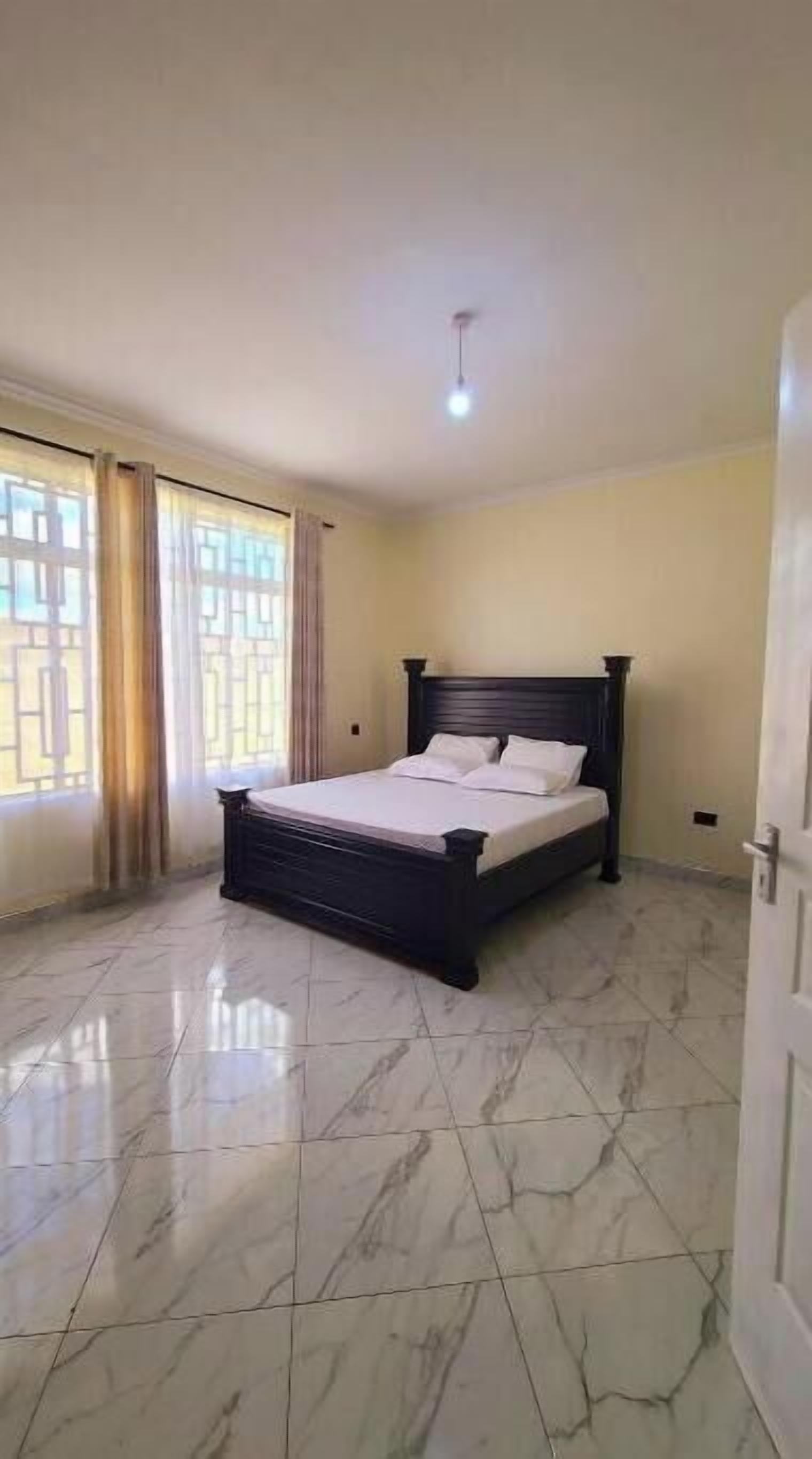 4 多间卧室、上网接入、床单