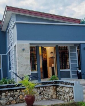 Exterior - Abasimba 2 bedroom villa in arusha (Arusha Region)