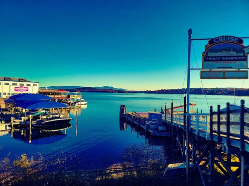 Amazing Lake Winni Views in Cedar Lodge Complex
