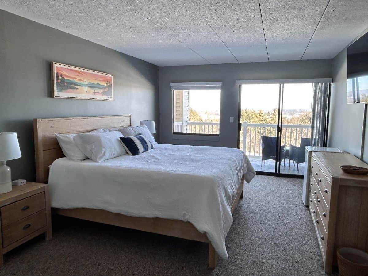 1 chambre, fer et planche à repasser, Wi-Fi, literie fournie