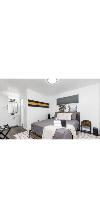 Karluk oasis. 2-bedroom 1 bath apartment in Anchorage