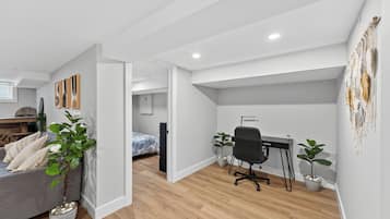 2 bedrooms, iron/ironing board, WiFi, bed sheets