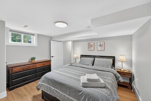 2 dormitorios, tabla de planchar con plancha, wifi y ropa de cama