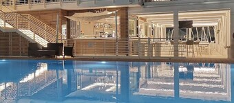 Appartement-SDB privée avec douche-Suite-Vue sur Mer de côté-B&B mare mio SUITE