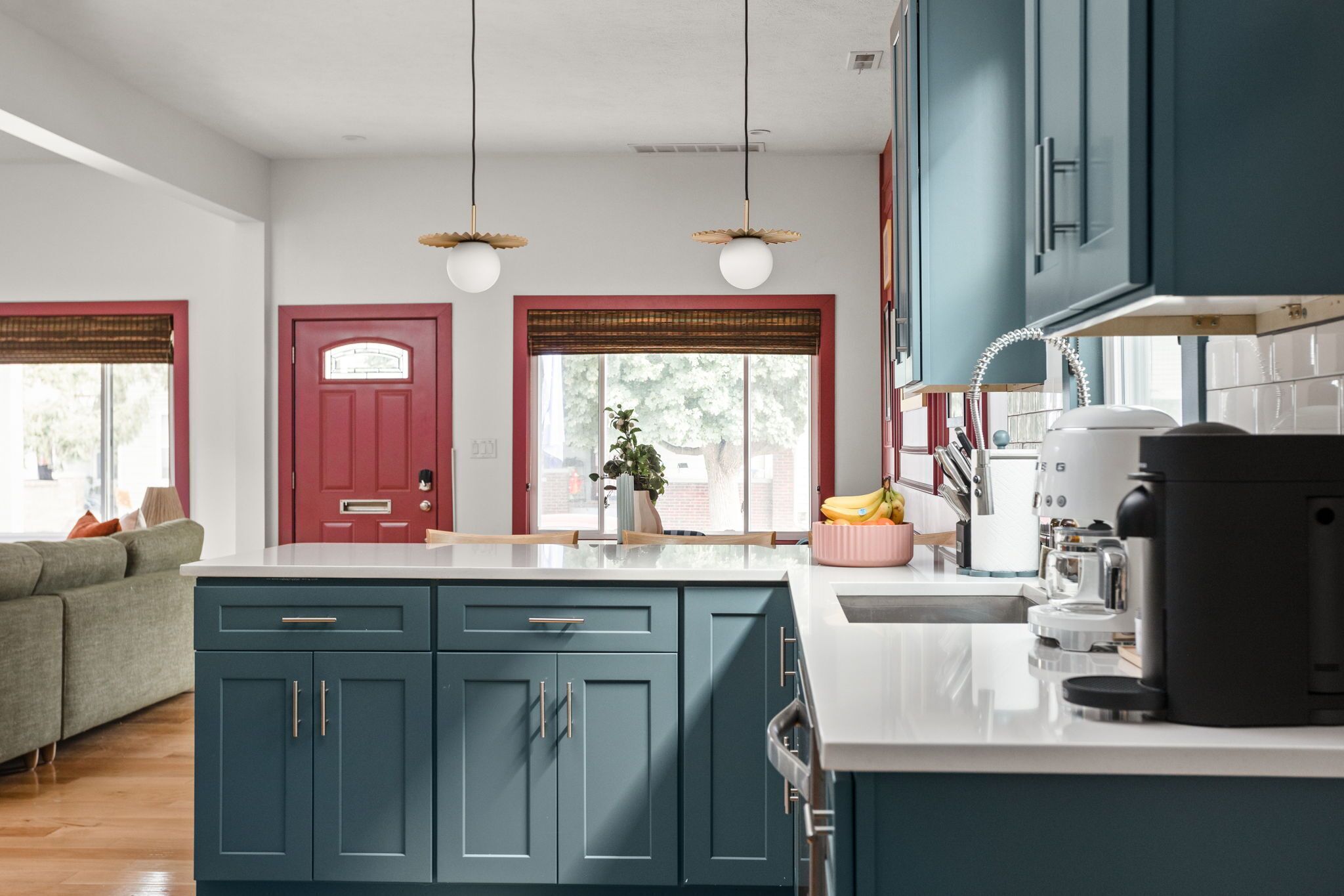 Kylskåp, mikrovågsugn, ugn och spishäll