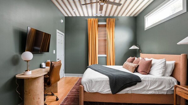 4 bedrooms, iron/ironing board, free WiFi, bed sheets