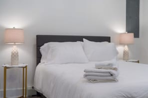 Iron/ironing board, free WiFi, bed sheets