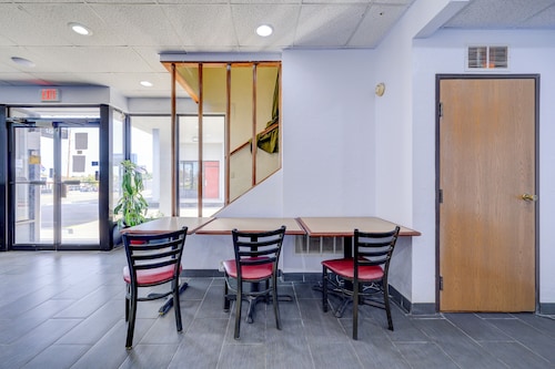 Capital O Travelers Inn Lawton Fort Sill