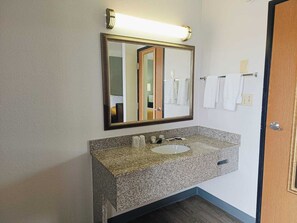 Room, 2 Double Beds, Non Smoking | Bathroom | Free toiletries, towels