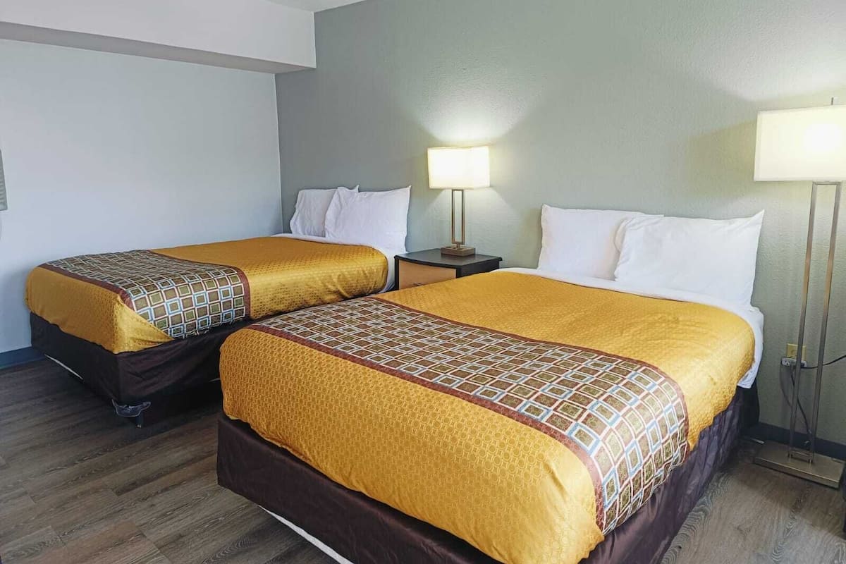 Room, Non Smoking (2 Full Beds) | Desk, free WiFi, bed sheets