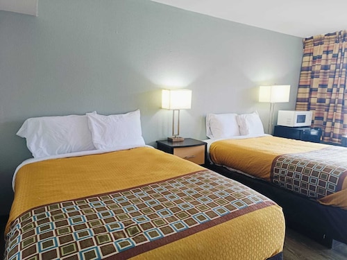 Capital O Travelers Inn Lawton Fort Sill