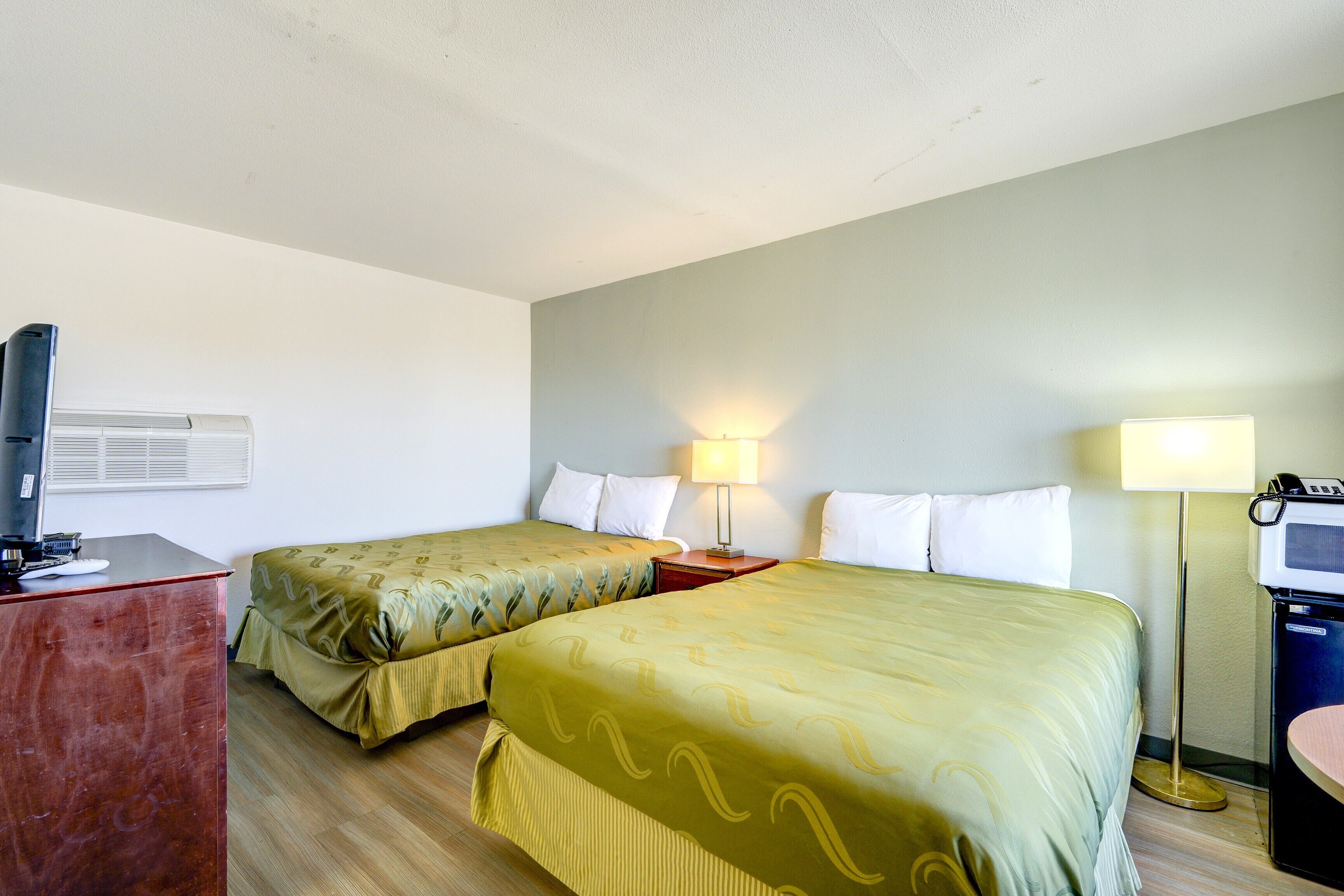 Bureau, Wi-Fi gratuit, draps fournis