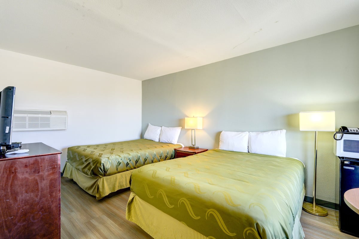 Room, 2 Queen Beds, Non Smoking | Desk, free WiFi, bed sheets