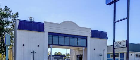 숙박 시설 입구