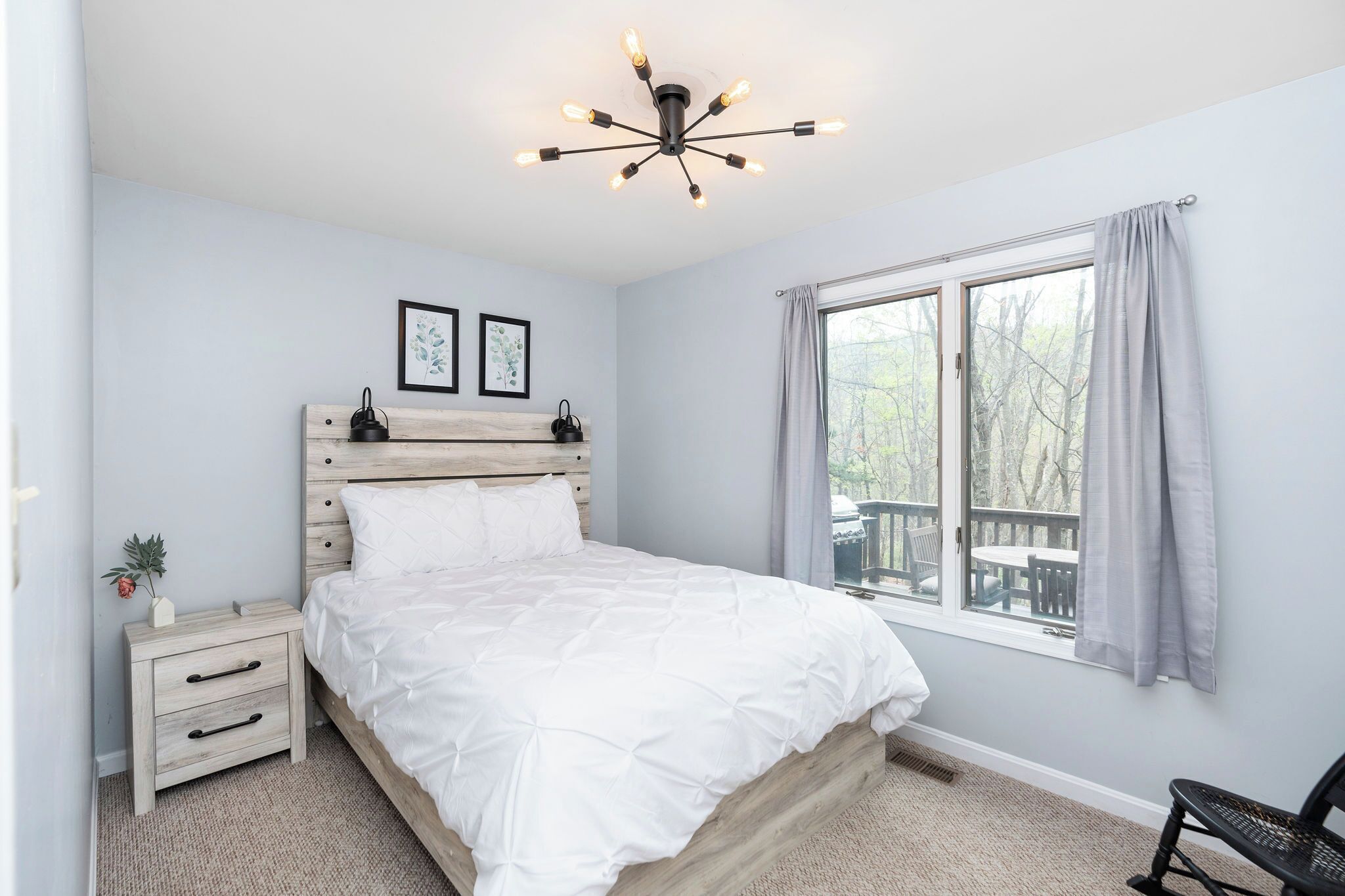 3 chambres, coffres-forts dans les chambres, bureau