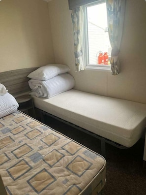 3 habitaciones, decoración personalizada y muebles diferentes