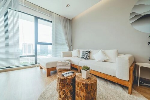 Mosaic Zen Japandi 3BR 7pax Midvalley Southkey