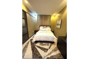 1 habitación, acceso a internet y ropa de cama 