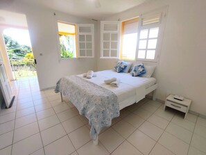 4 bedrooms, WiFi, bed sheets