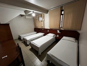 Kamar Quadruple Superior | Wi-Fi gratis dan seprai linen