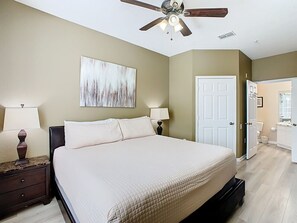 3 habitaciones, escritorio, tabla de planchar con plancha y wifi 