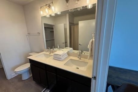 Bathroom. Apartment in Austin