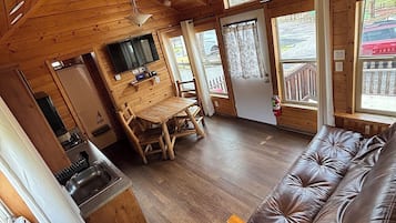 Standard Cabin, Mountain View | Laptop workspace, free WiFi, wheelchair access